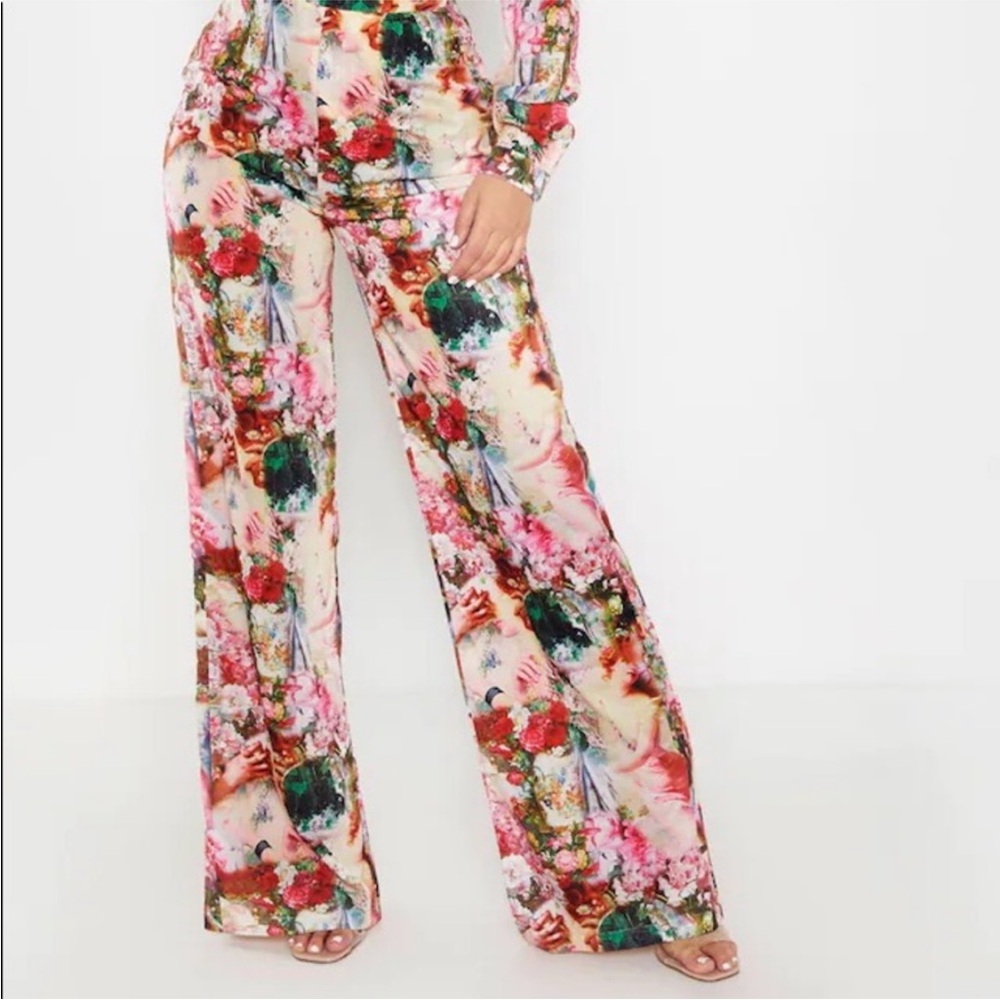 PrettyLittleThing 2pc Rose Femme
Renaissance Print Satin Shirt & Pants Set -Sz 6 - Picture 7 of 10